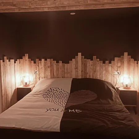 Le Hangar De Mamie La Charriere