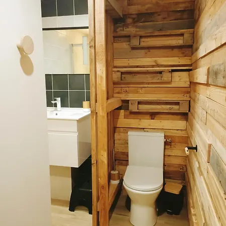 Le Hangar De Mamie La Charriere